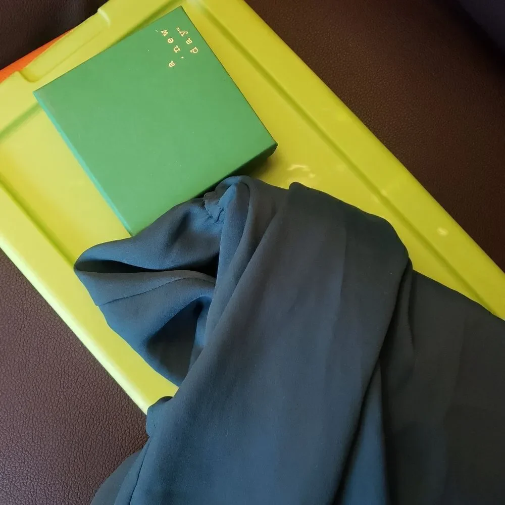 Loft Dress   - Picture 8 of 14